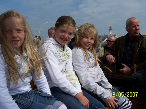 de muntlegsters met hun opa