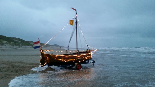 Het water bereikt de Jan van Claes