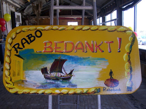 het door Ronald geschilderde bord