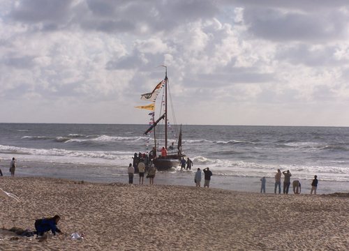 Aanlanden te Egmond aan Zee