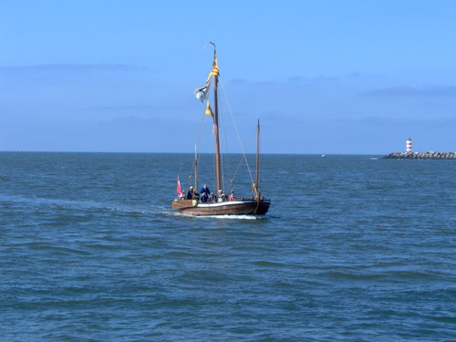 Tussen de pieren van IJmuiden