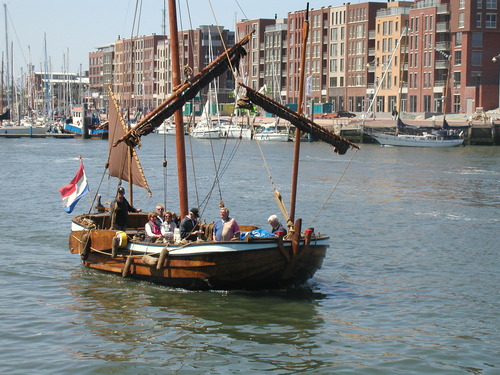 Admiraalvaren in de haven van Scheveningen